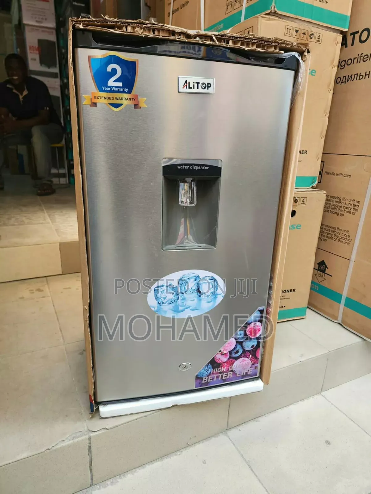 Alitop Single Door Fridge With Water Dispenser