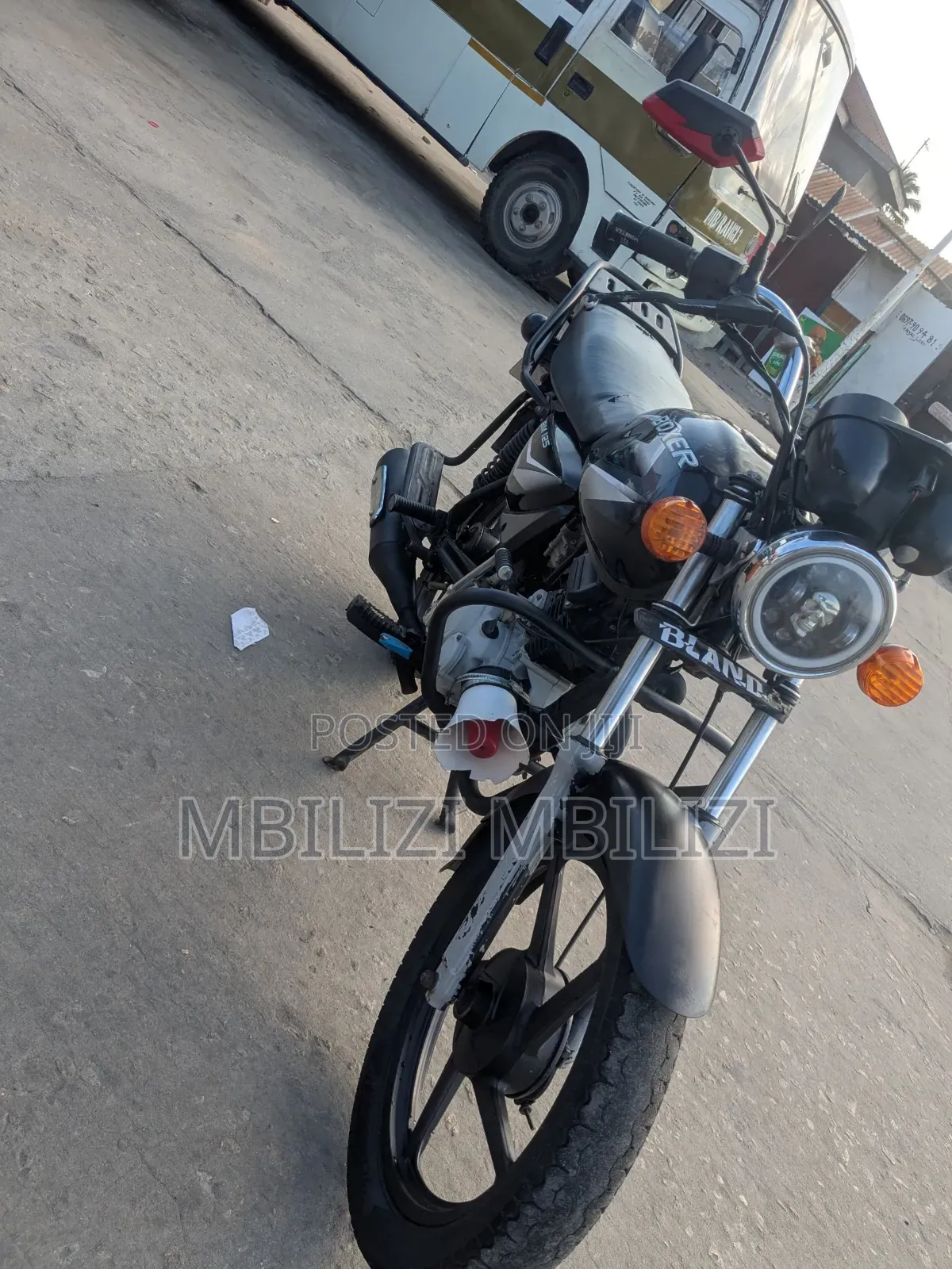 Bajaj Boxer 125 2024 Black