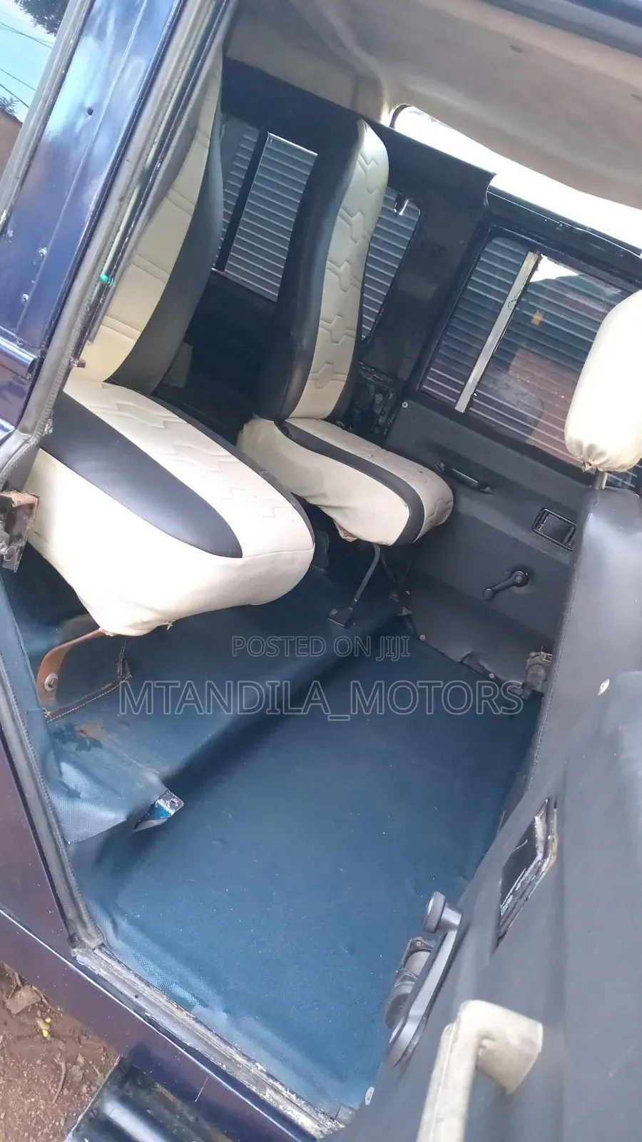 Land Rover Defender 2001 Gray