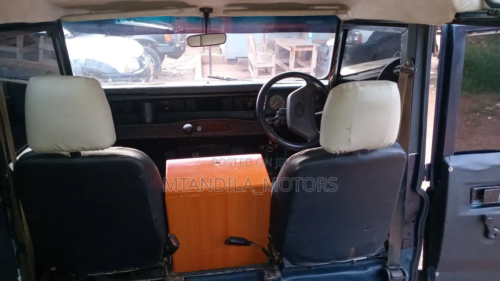 Land Rover Defender 2001 Gray