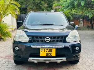 Photo - Nissan X-Trail 2.0 Petrol XE 2010 Black