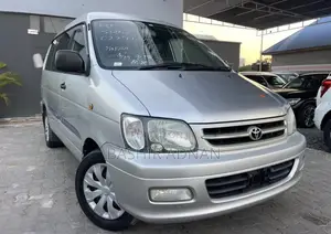 Toyota TownAce Noah 2000 Silver
