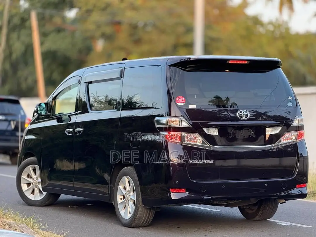 Toyota Vellfire 2009 Black