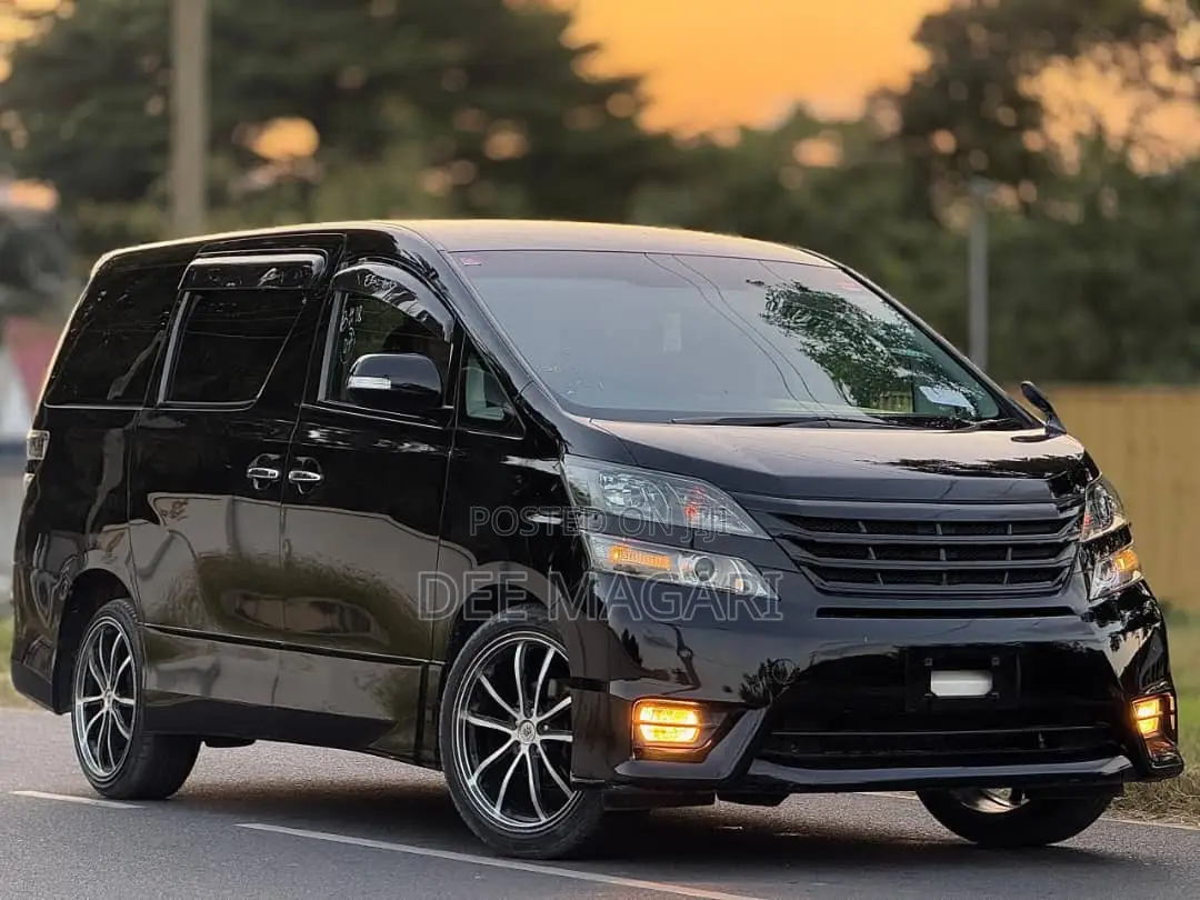 Toyota Vellfire 2011 Black