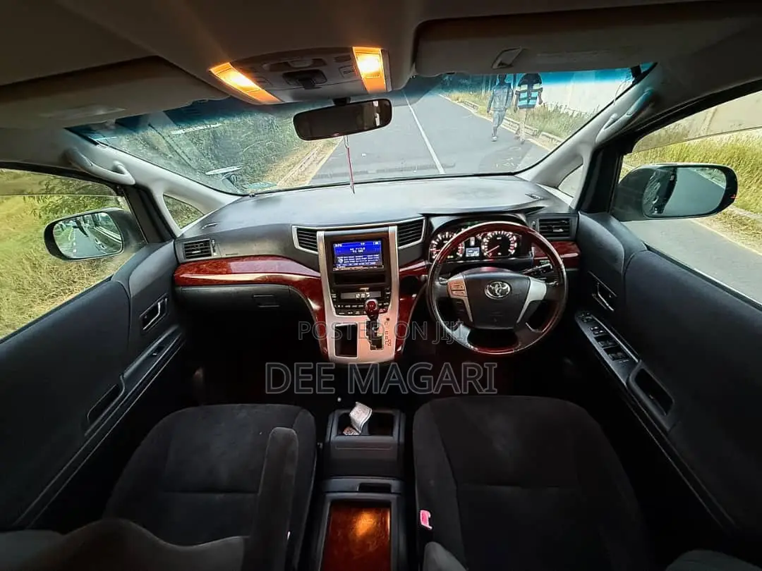 Toyota Vellfire 2011 Black