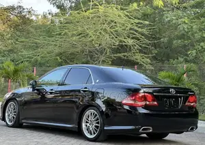 Toyota Crown 2009 Black