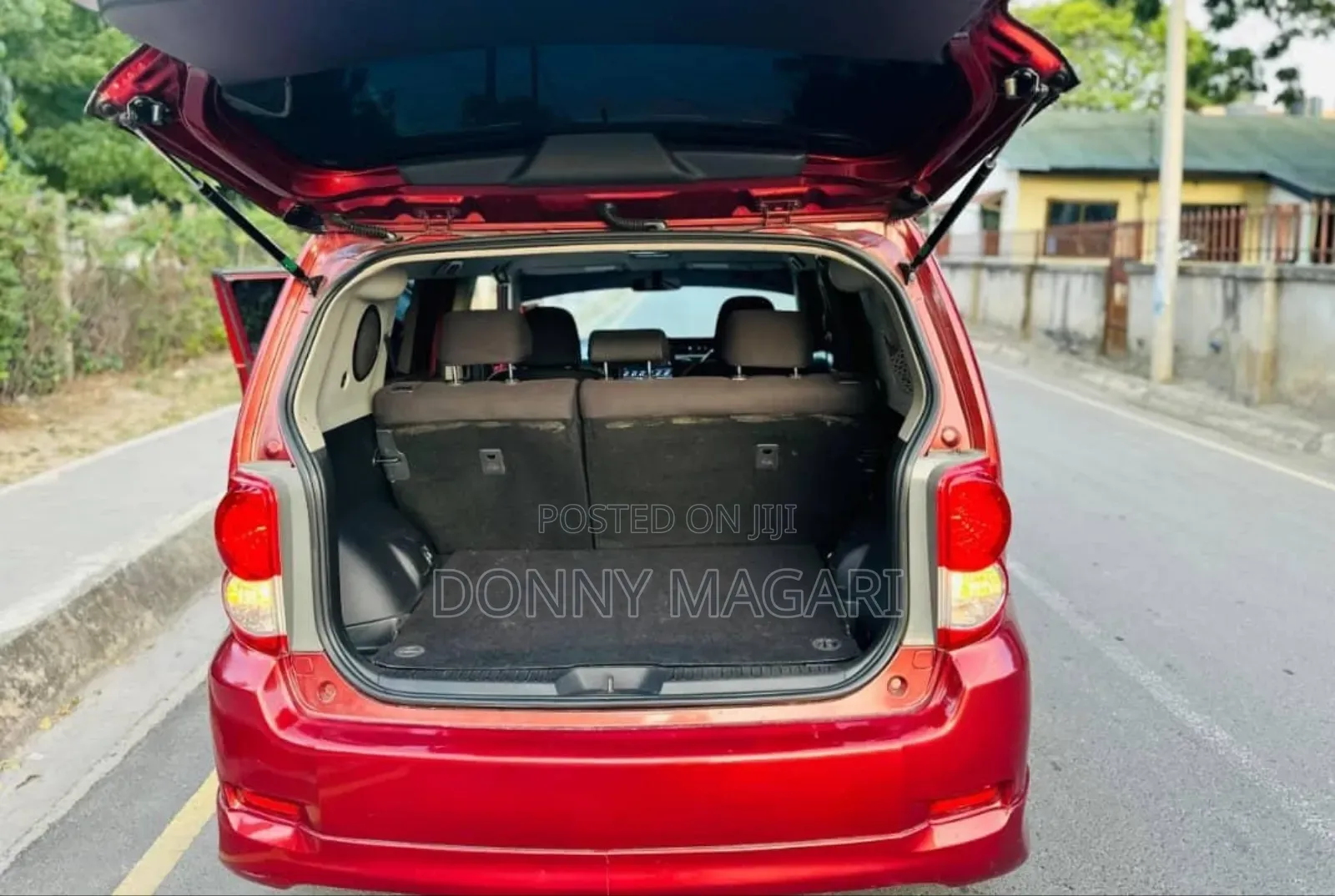 Toyota Corolla Rumion 2008 Red