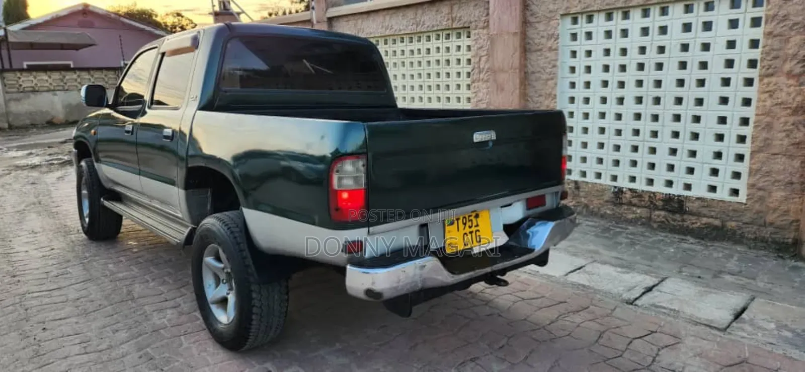 Toyota Hilux 2.5 Cab 2005 Green