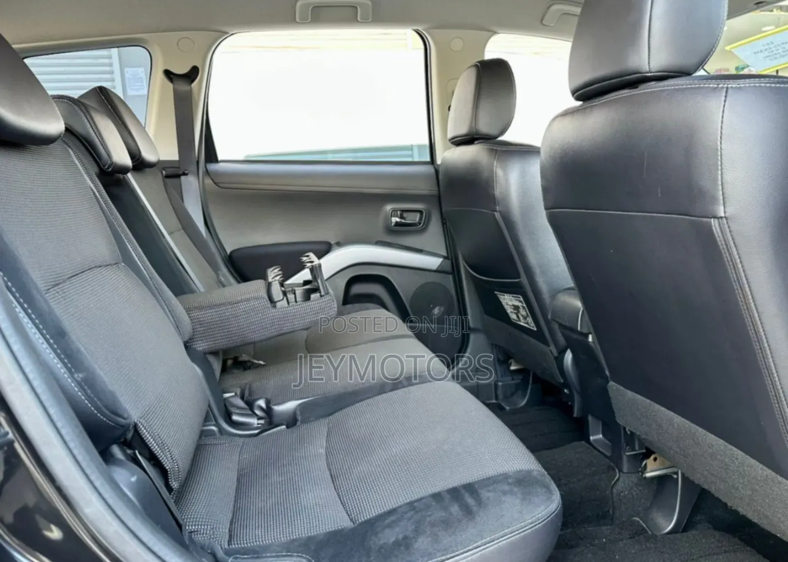 Mitsubishi Outlander 2010 Black