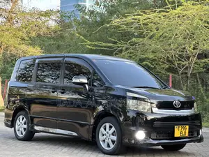 Photo - Toyota Noah 2009 Black