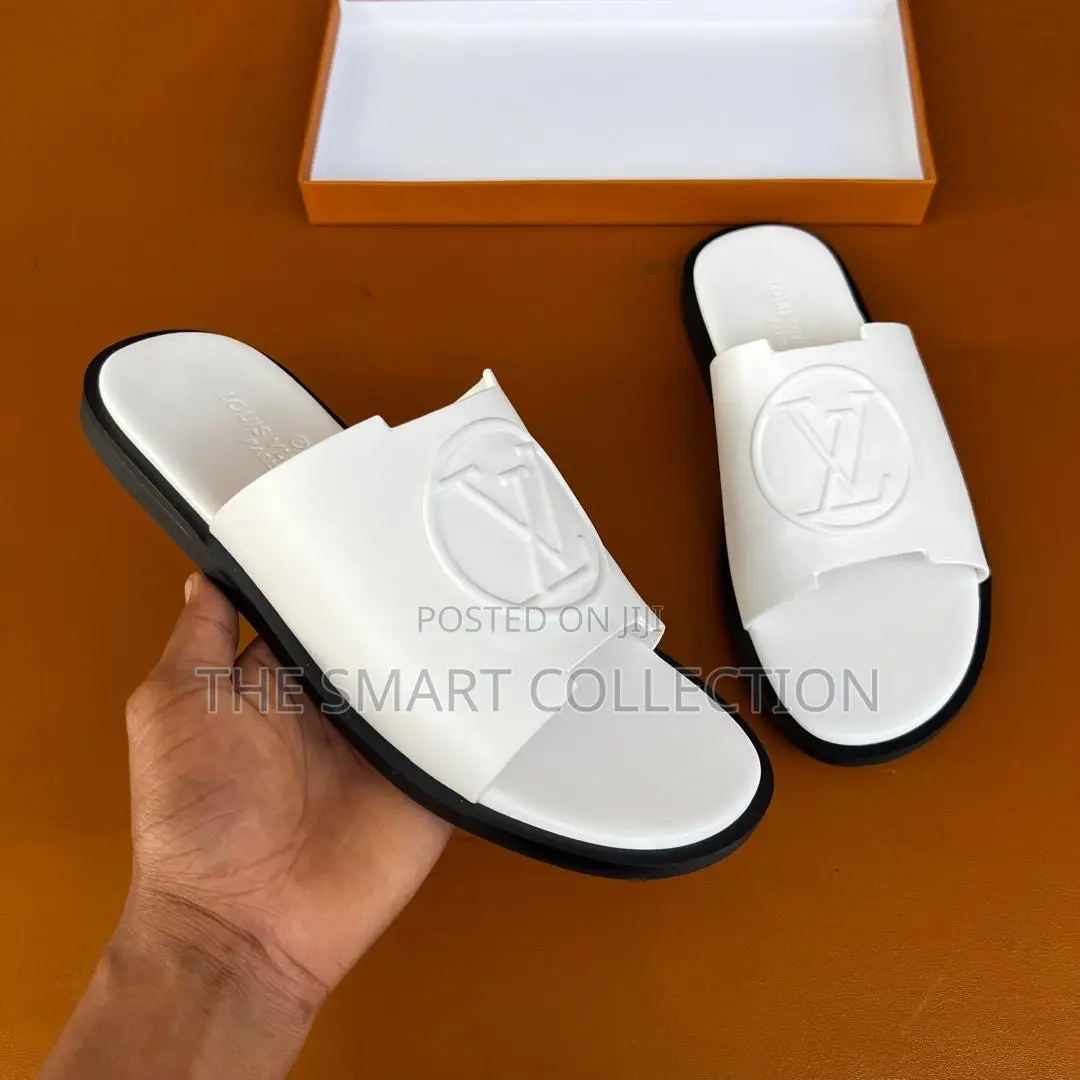 Louis Vuitton Black/White Sandals