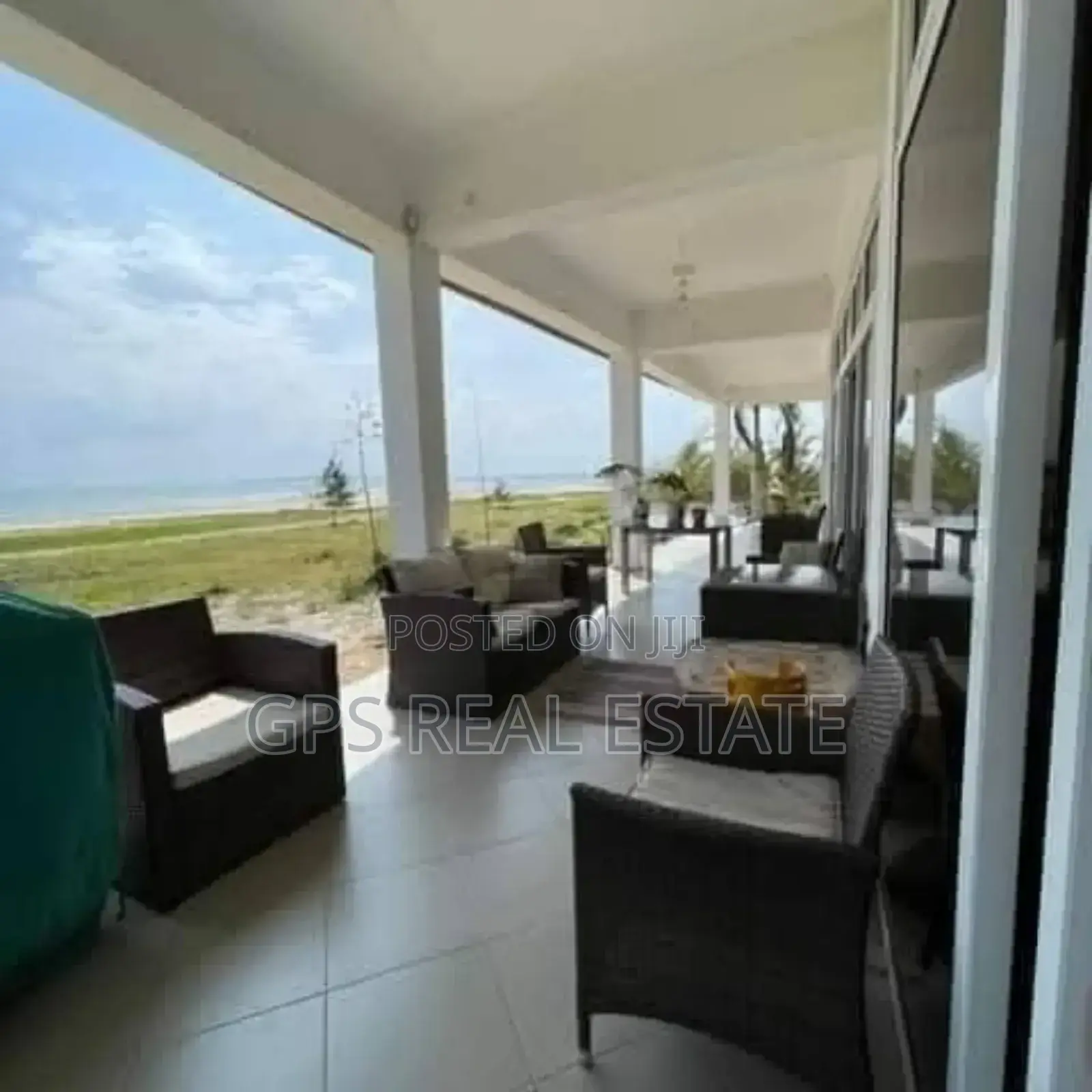 Furnished 5bdrm Maisonette in Bahari Beach, Kinondoni for sale