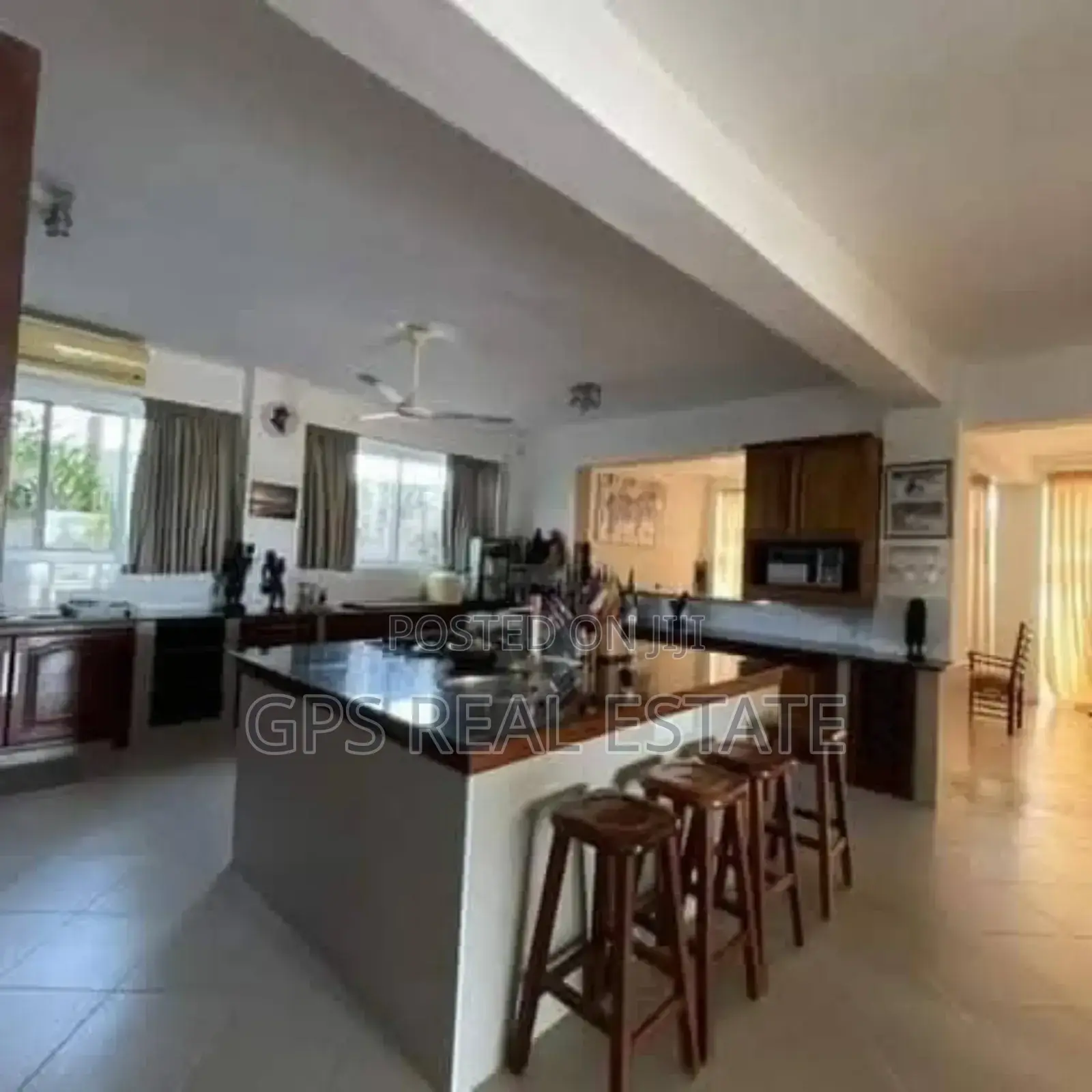 Furnished 5bdrm Maisonette in Bahari Beach, Kinondoni for sale