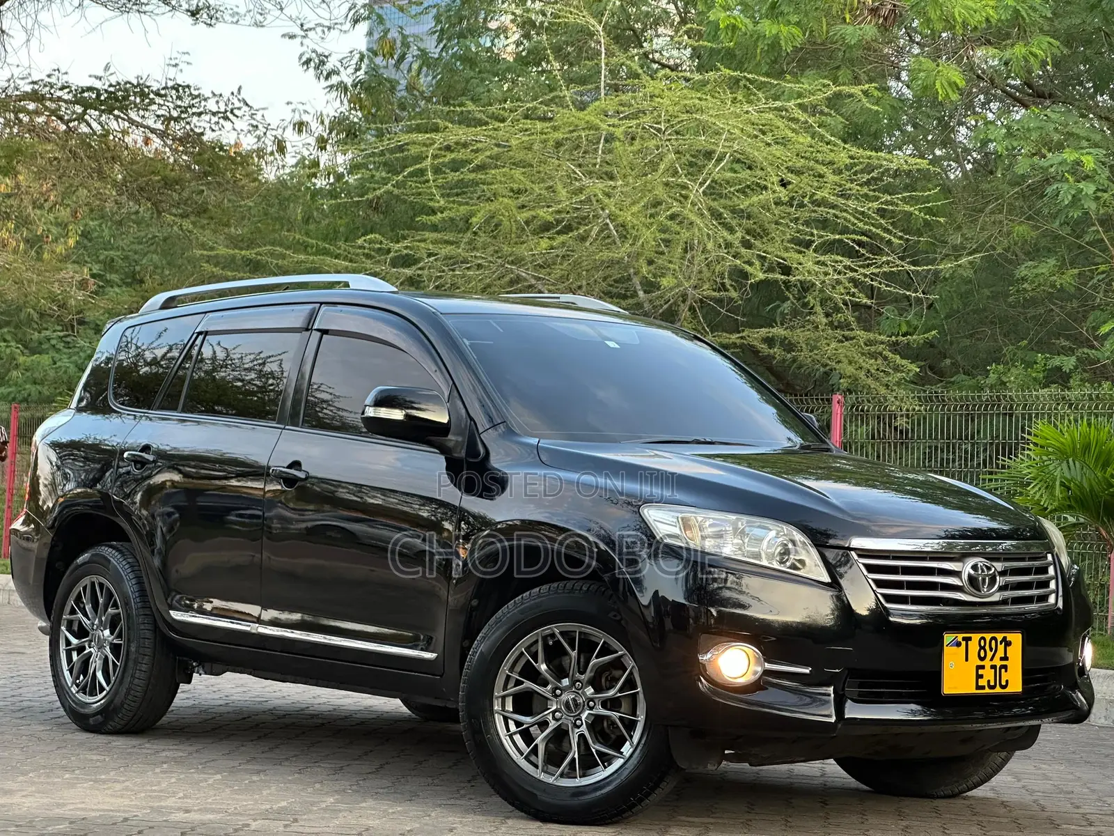 Toyota Vanguard 2010 Black