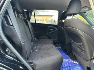 Toyota Vanguard 2010 Black