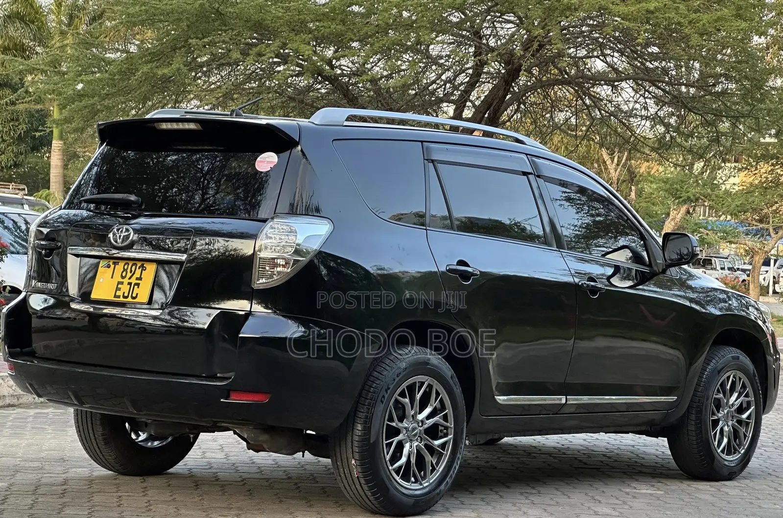 Toyota Vanguard 2010 Black