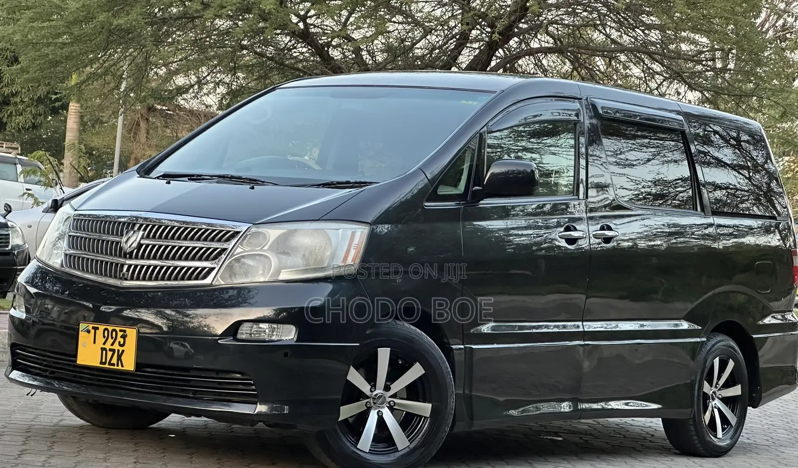 Toyota Alphard 2004 Black