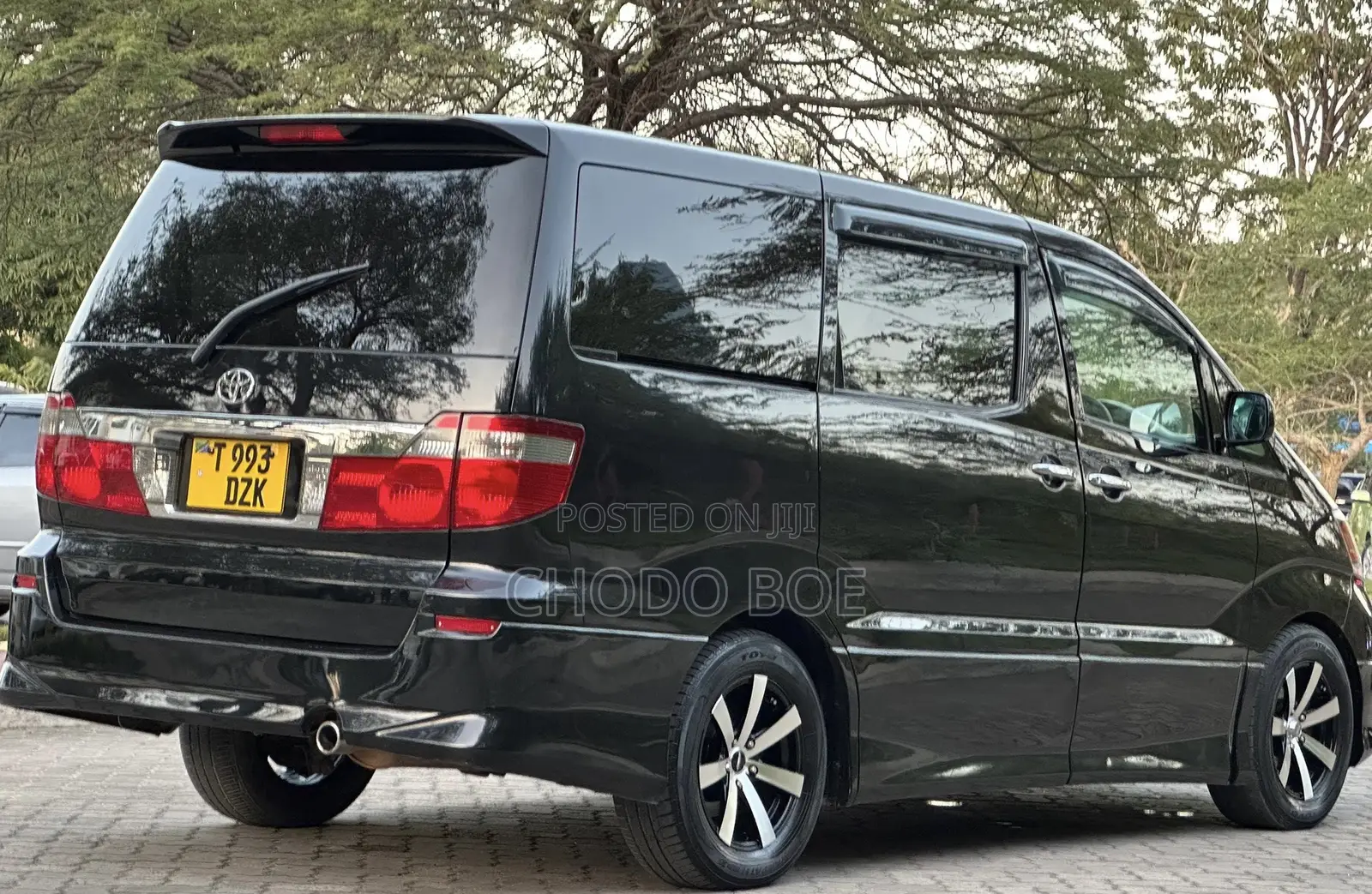Toyota Alphard 2004 Black