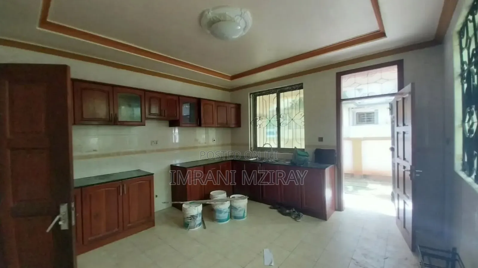 3bdrm Apartment in Kariakoo for sale