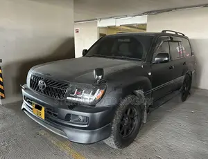 Toyota Land Cruiser 2003 Gray