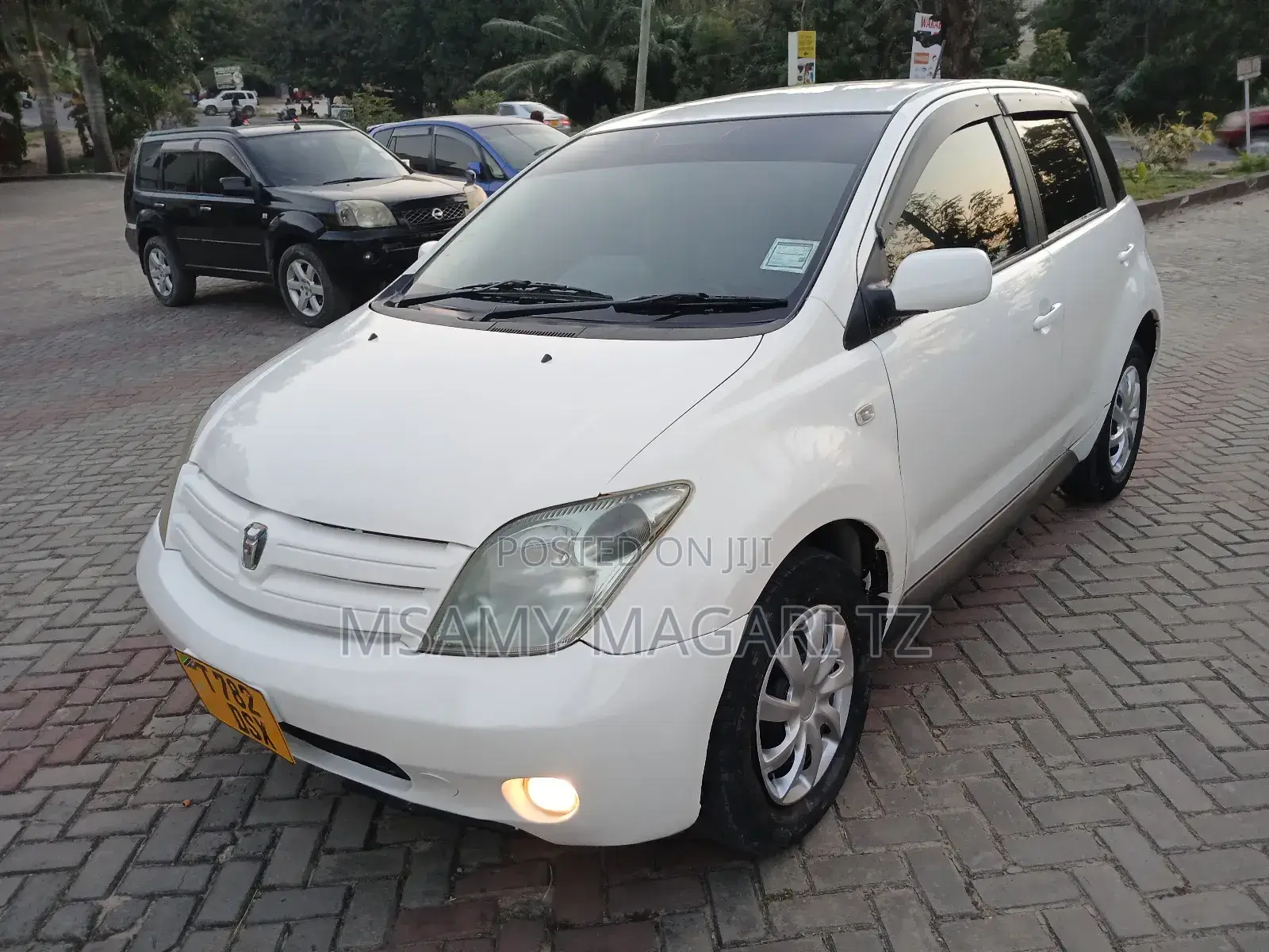 Toyota IST 2004 White