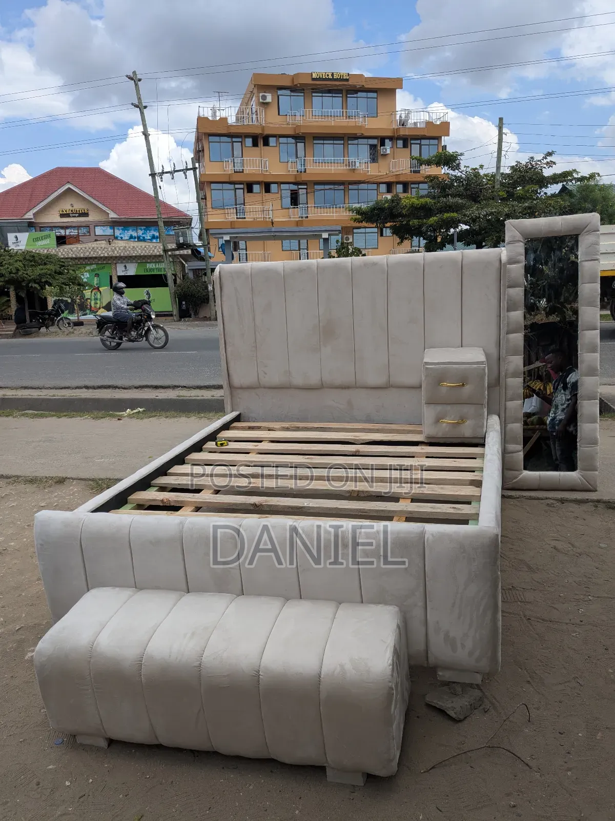 Room Set Bedsofa Off White,Kioo,Bench,Bedside