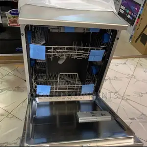 Hisense 15 Place Dishwasher, Model H15dss