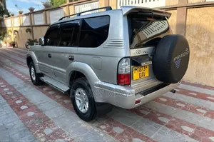 Toyota Land Cruiser Prado 2002 White