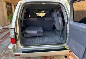 Toyota Land Cruiser Prado 2002 White