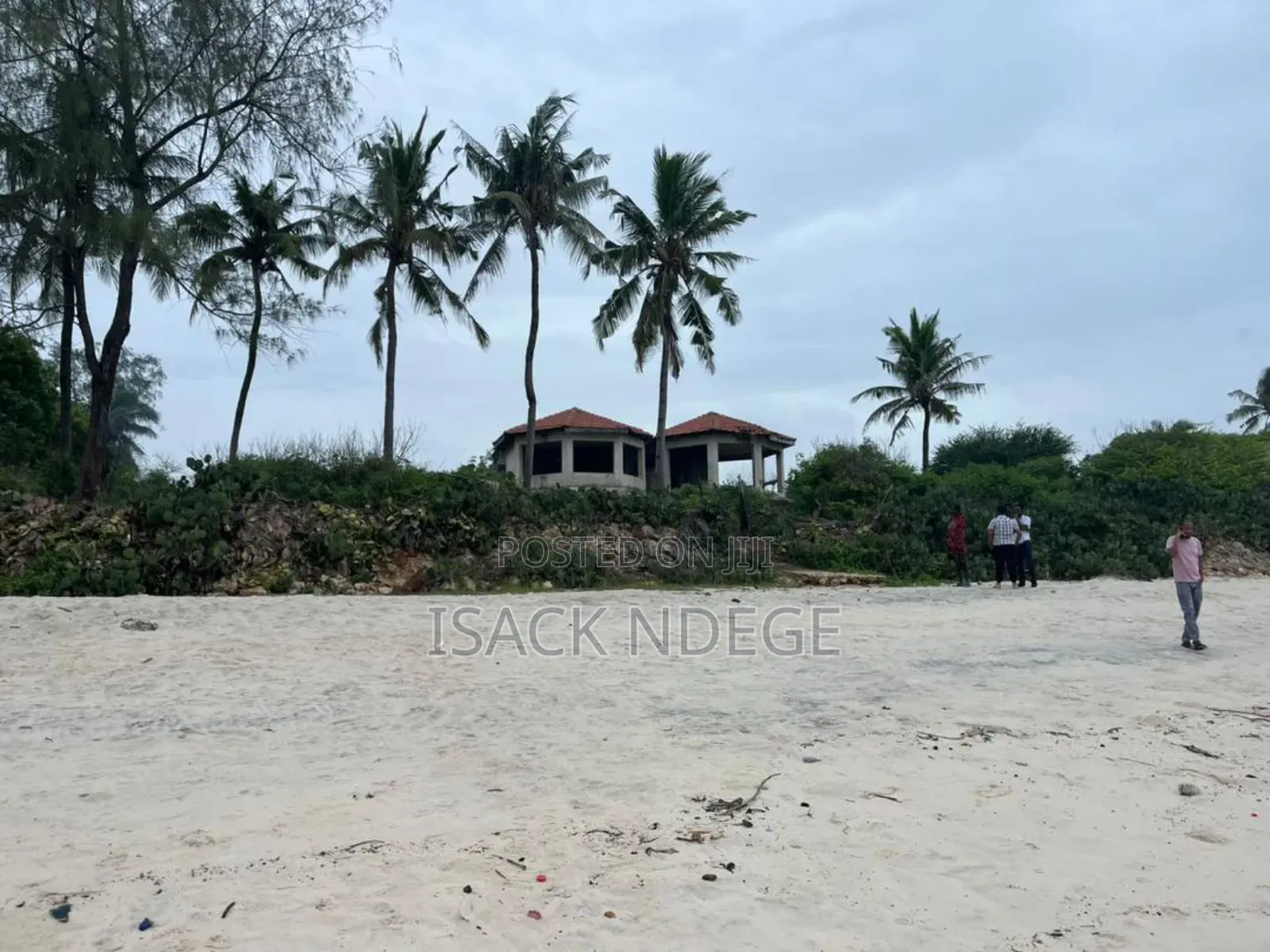 Beach Plot for Sale in Bahari Beach