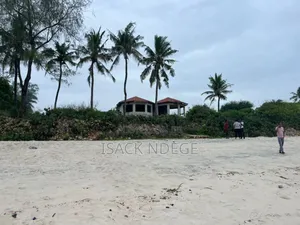 Beach Plot for Sale in Bahari Beach