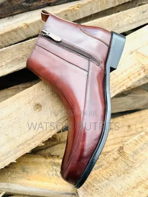 Men's Boots Well and Fine Leathered
