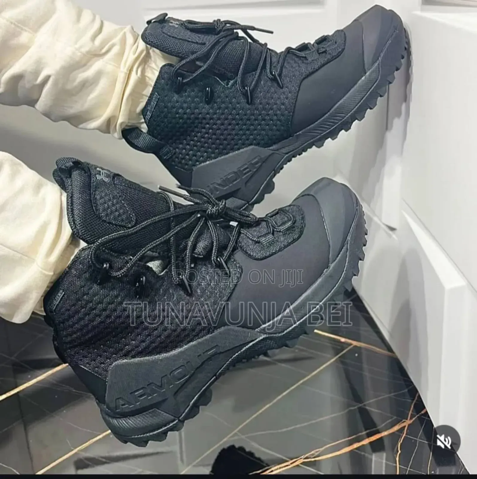 Under Amours Boots