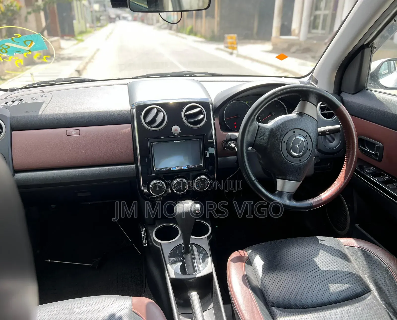 Mazda Verisa 2007 White