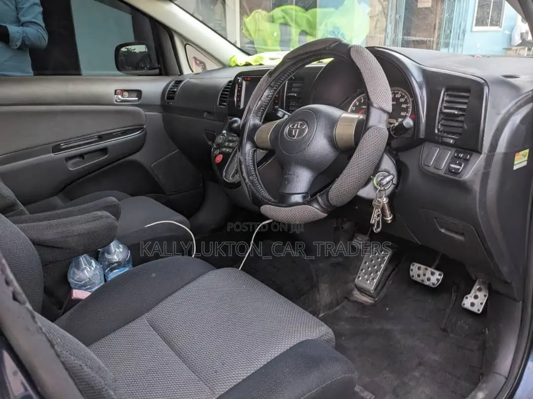 Toyota Wish 2005 Black