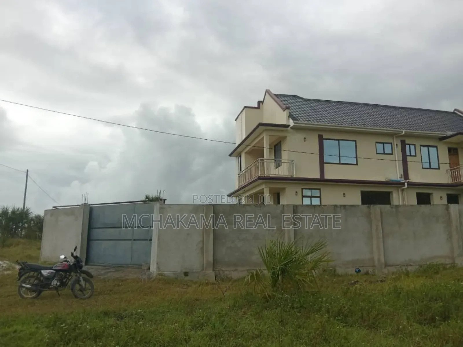 4bdrm Block of Flats in Yusuph Mchakama, Kigamboni for sale