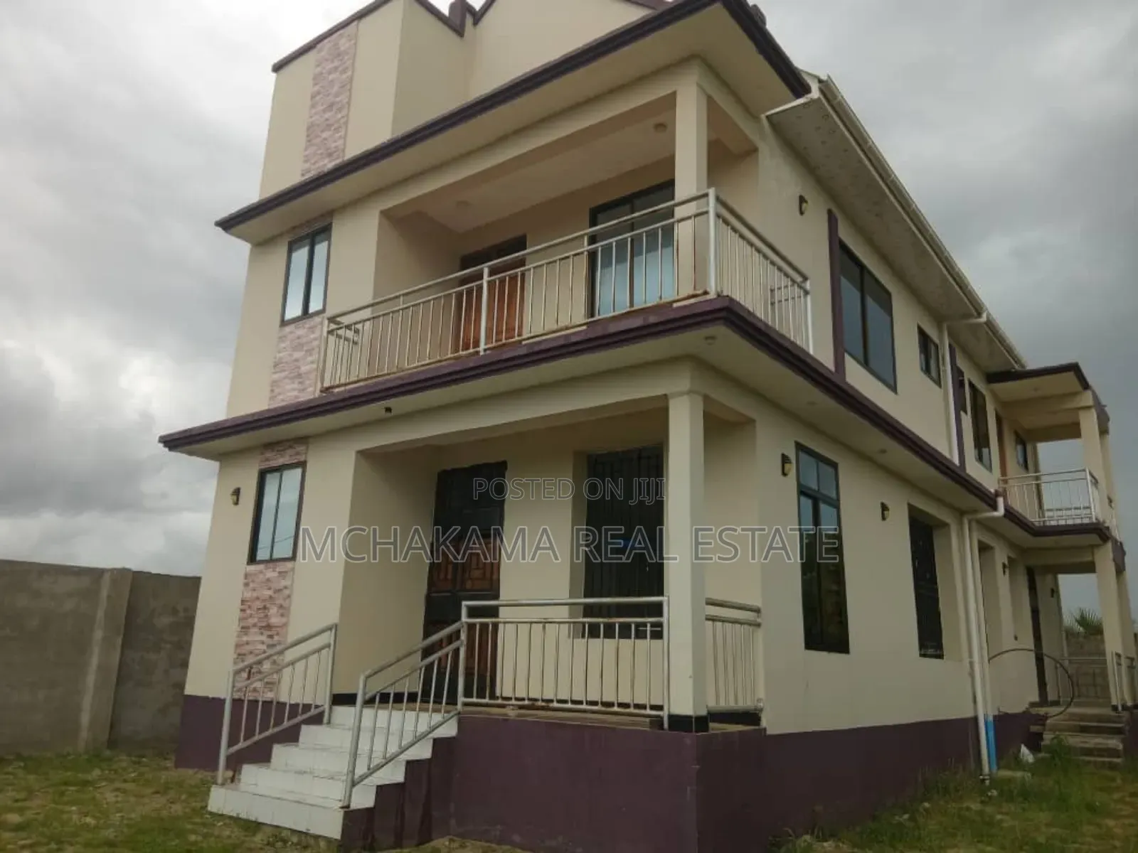 4bdrm Block of Flats in Yusuph Mchakama, Kigamboni for sale