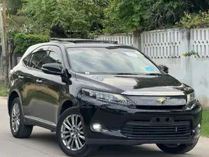 Toyota Harrier 2.0 2015 Black