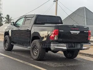Toyota Hilux Revo Double Cab Deisel 2.4 RWD 2018 Black