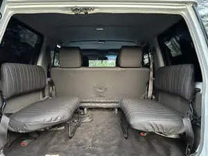 Toyota Land Cruiser 2010 White