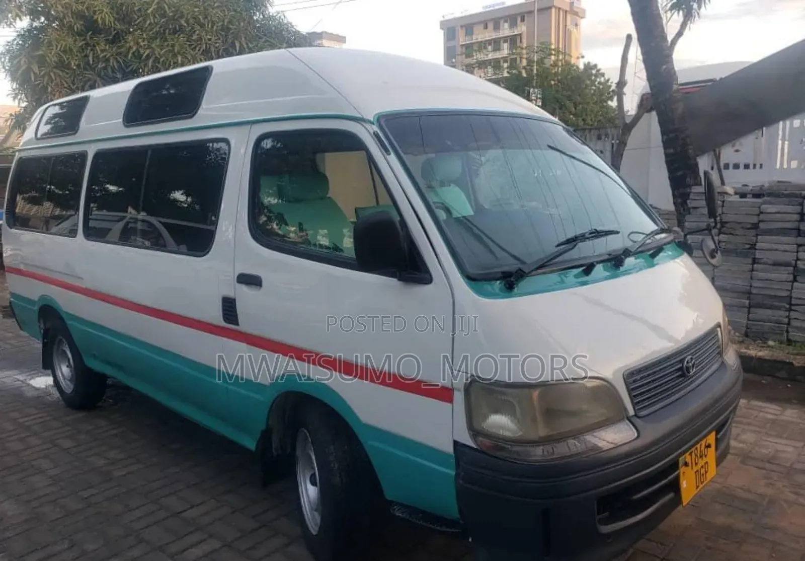 Toyota HiAce 1997 White