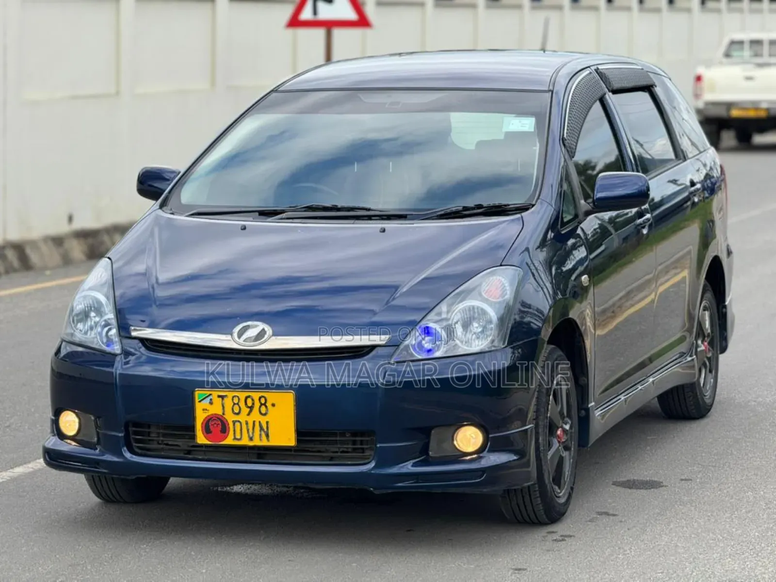 Toyota Wish 2006 Blue