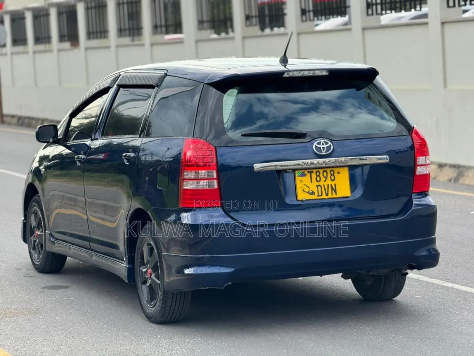 Toyota Wish 2006 Blue