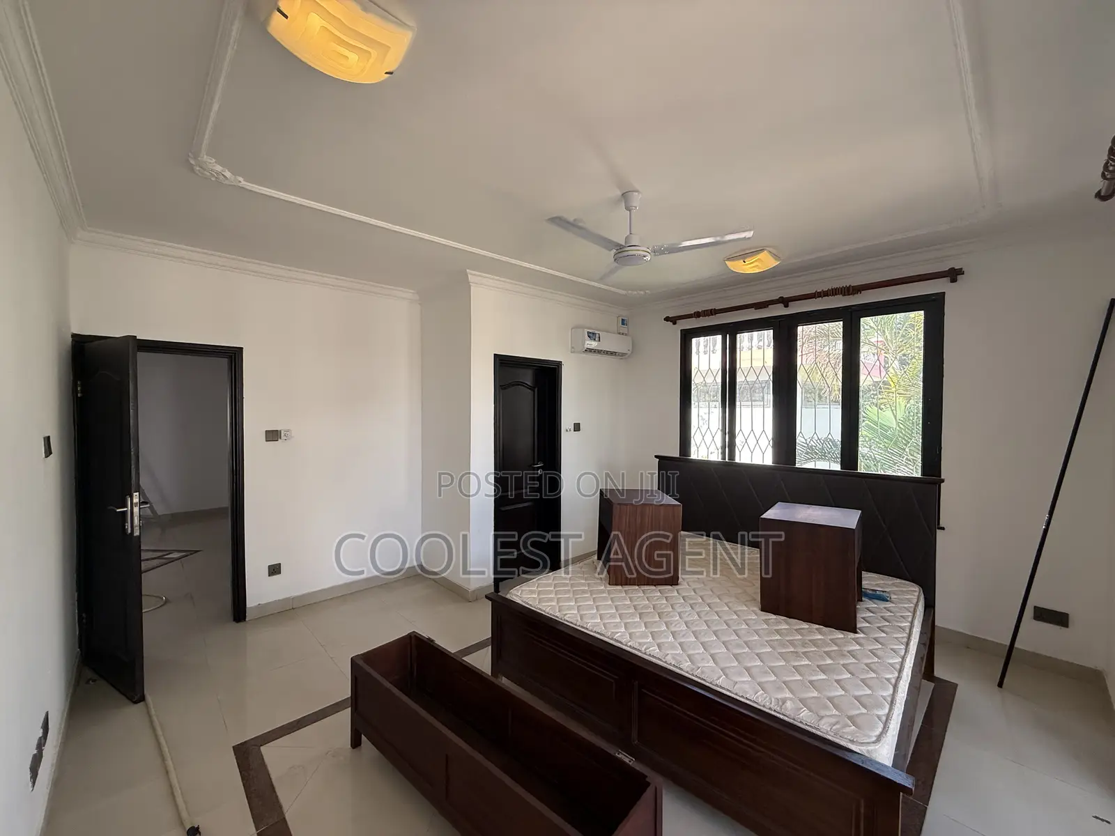 Furnished 4bdrm Villa in Coolest Estate for rent