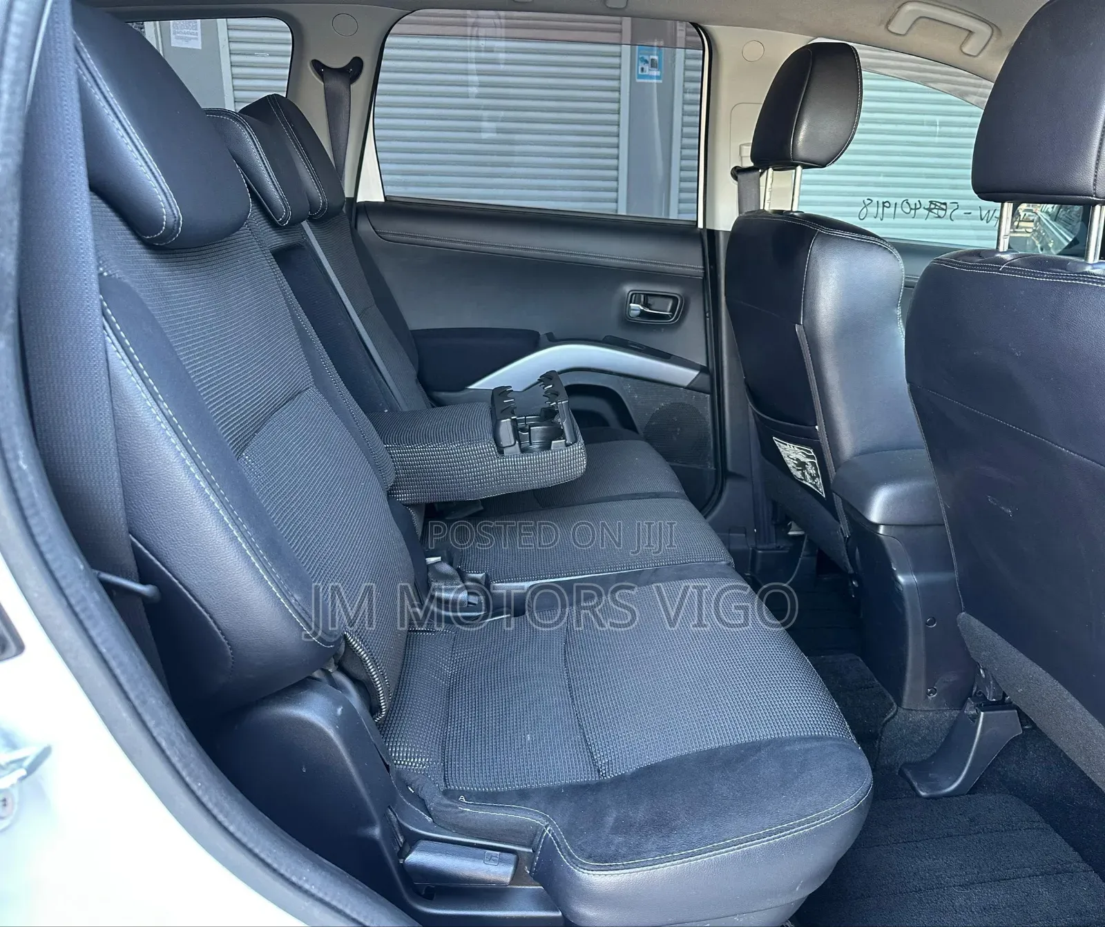 Mitsubishi Outlander 2010 Pearl