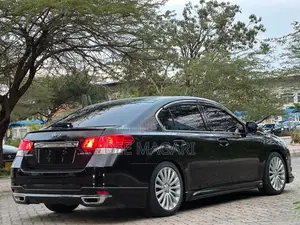 Subaru Legacy 2010 Black