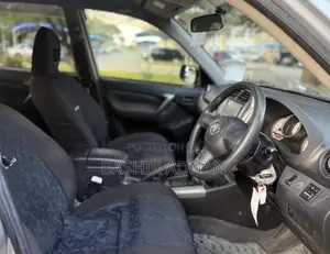 Toyota RAV4 1.8 2005 Gray