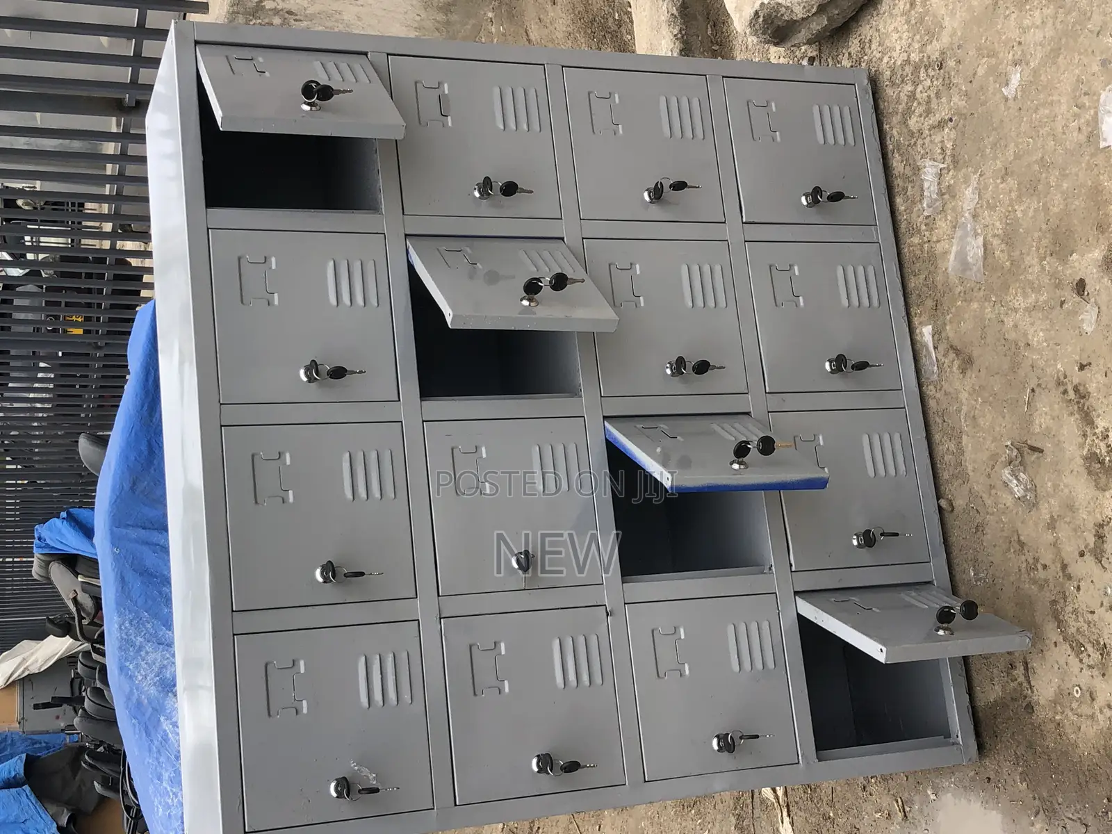 Lockers 16 Drawers