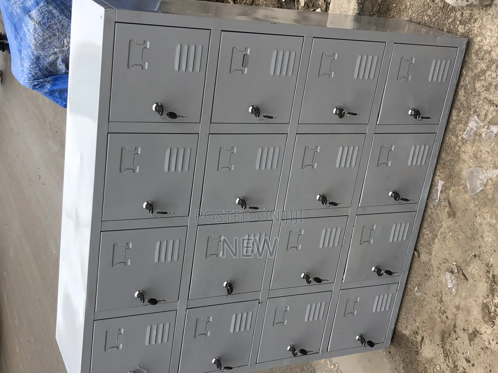 Lockers 16 Drawers