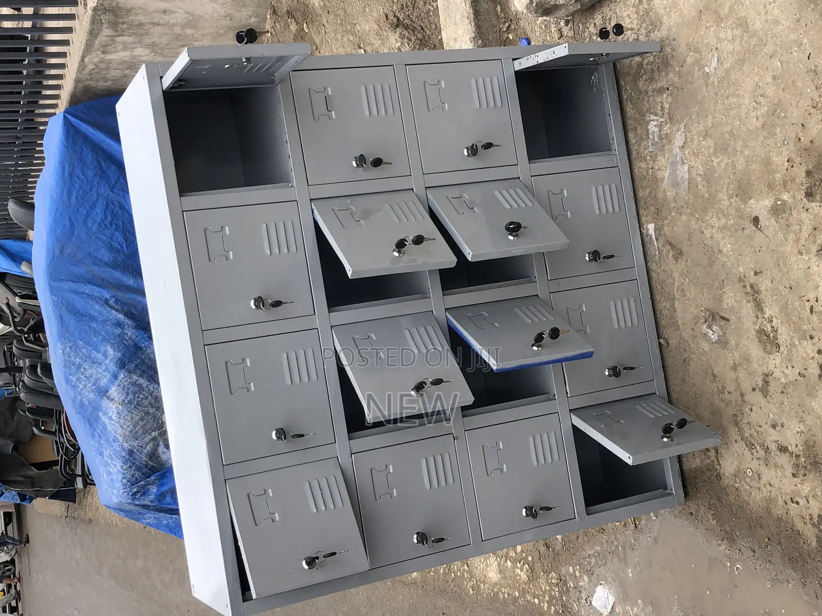 Lockers 16 Drawers